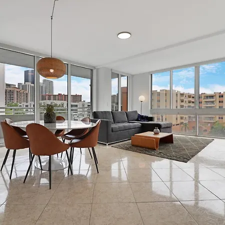 Roami At Sunny Isles Apartment Miami Beach Exterior photo